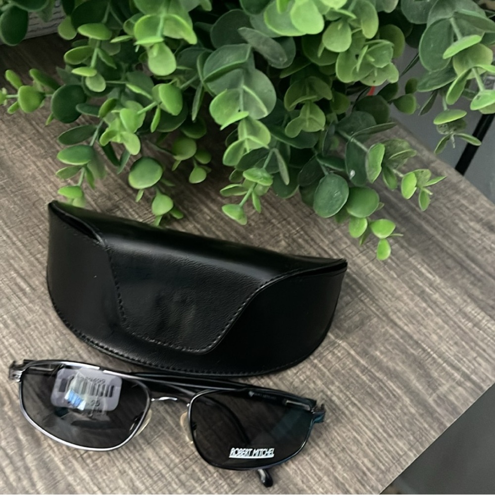 NWT Robert Mitchell sunglasses